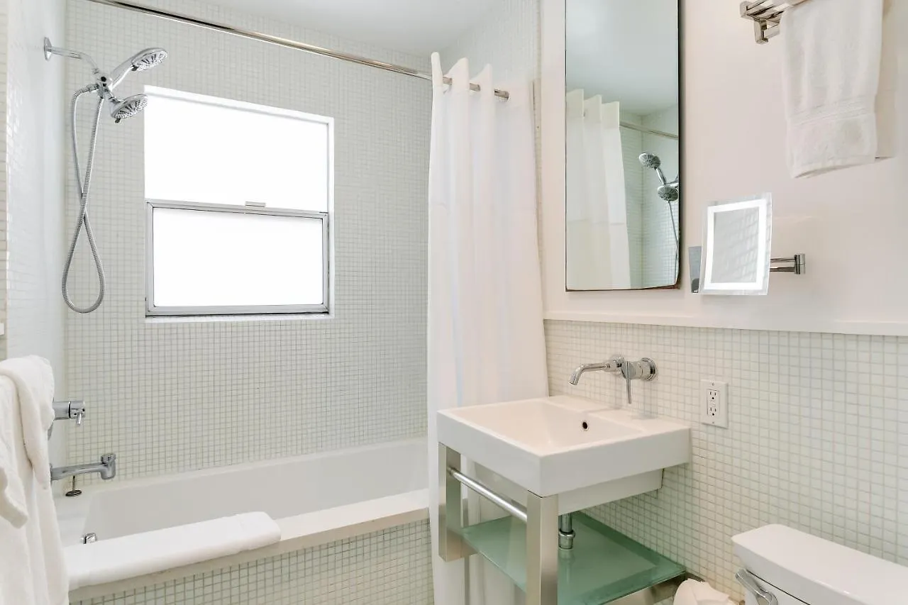Venice Beach Vacation Condos Los Angeles Aparthotel